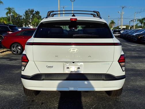 2025 Hyundai KONA EV SEL
