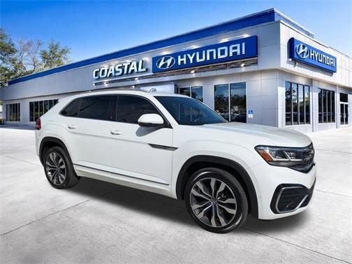 Pure White 2021 Volkswagen Atlas Cross Sport 3.6L V6 SEL Premium R-Line