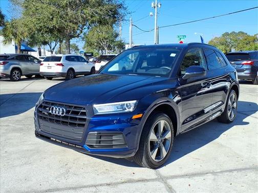 2020 Audi Q5 45 Titanium Premium