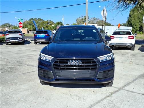 2020 Audi Q5 45 Titanium Premium