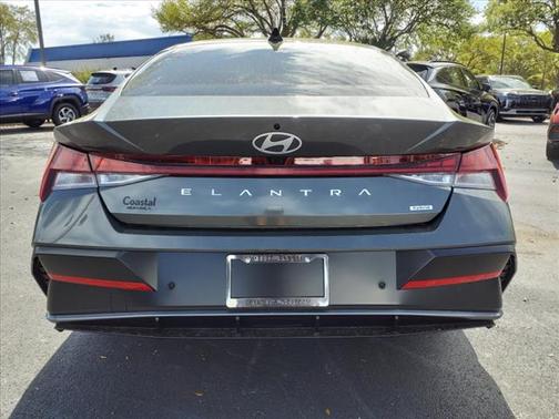 2024 Hyundai ELANTRA HEV Limited