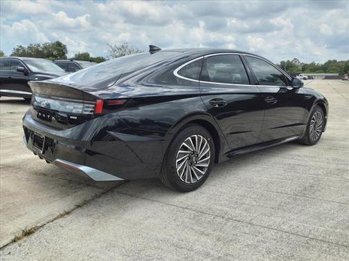 2024 Hyundai SONATA Hybrid SEL