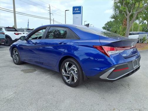 2025 Hyundai ELANTRA SEL Convenience