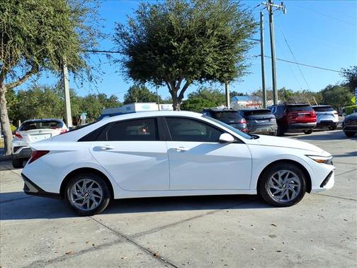 2025 Hyundai ELANTRA HEV Blue