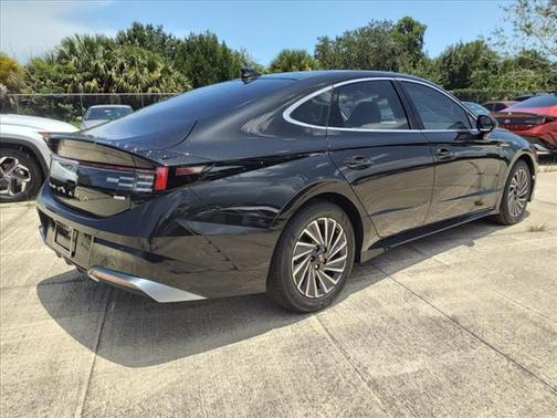 2024 Hyundai SONATA Hybrid SEL