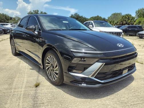 2024 Hyundai SONATA Hybrid SEL