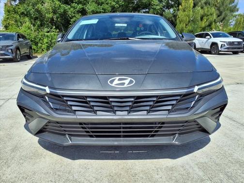 2025 Hyundai ELANTRA HEV
