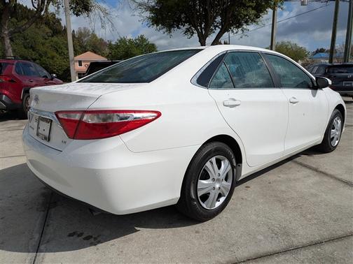 2015 Toyota Camry SE
