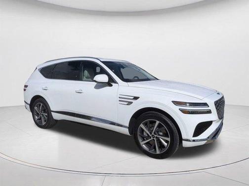 Alta White 2027 Genesis GV80 2.5T