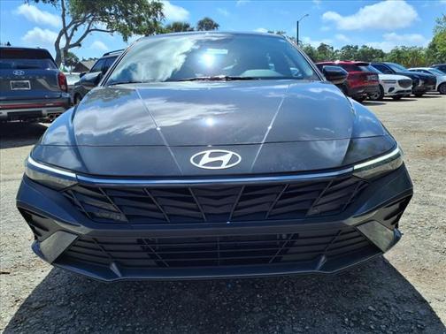 2025 Hyundai ELANTRA HEV 