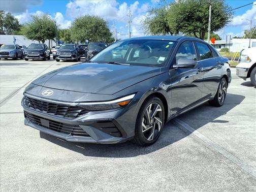2024 Hyundai ELANTRA Limited