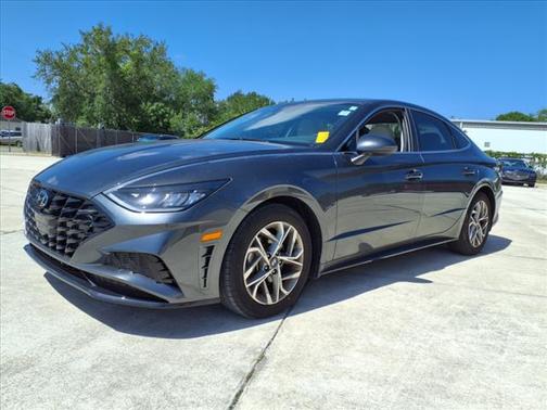 2022 Hyundai SONATA SEL