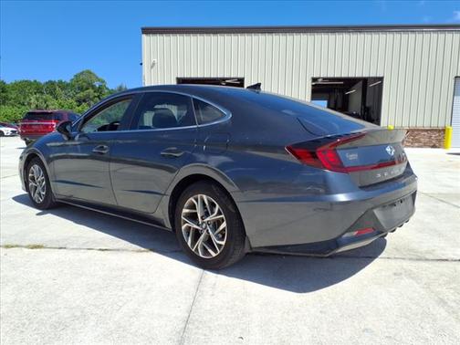 2022 Hyundai SONATA SEL