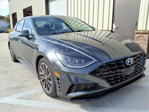 2022 Hyundai SONATA Limited