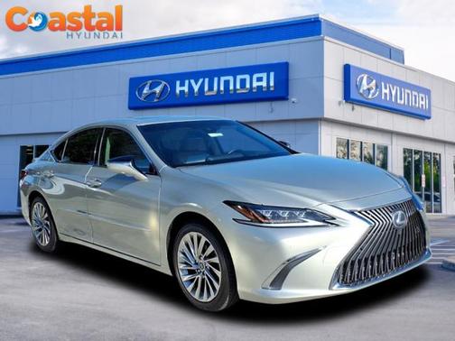 2019 Lexus ES 300h Luxury
