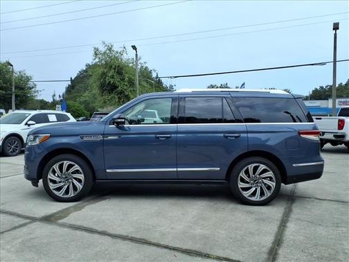 2023 Lincoln Navigator Reserve
