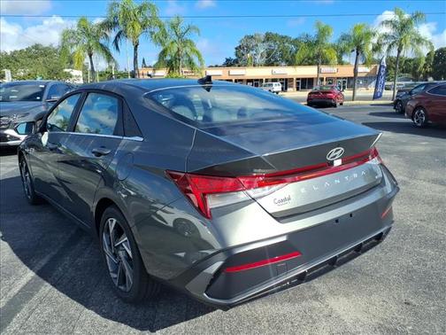 2025 Hyundai ELANTRA HEV Limited