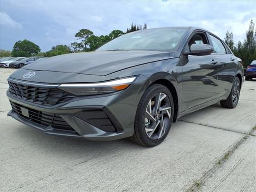 2025 Hyundai ELANTRA SEL Convenience