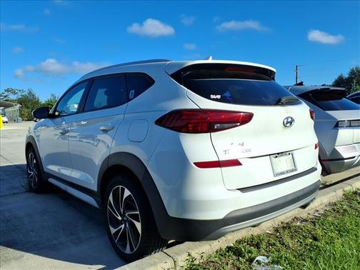 2020 Hyundai TUCSON Sport