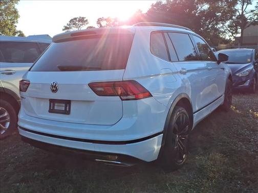 2020 Volkswagen Tiguan 2.0T SE R-Line Black