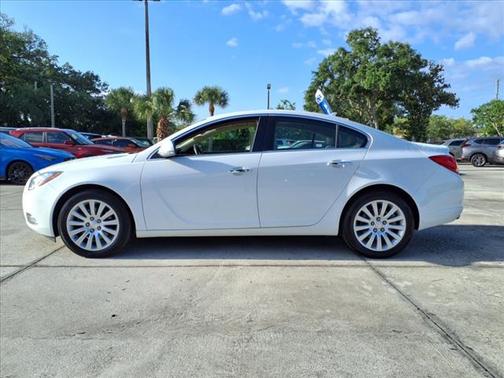 2013 Buick Regal Premium 2