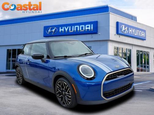 2025 MINI Hardtop Cooper