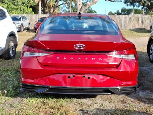 2022 Hyundai ELANTRA Limited