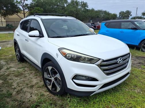 2014 Hyundai TUCSON SE