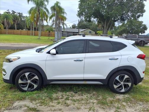 2014 Hyundai TUCSON SE