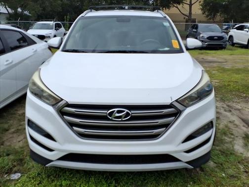 2014 Hyundai TUCSON SE