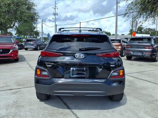 2021 Hyundai KONA SEL