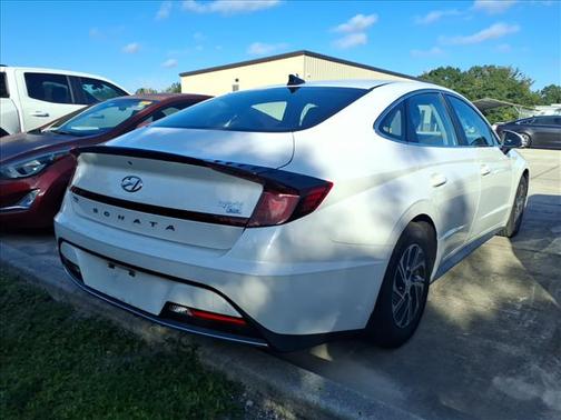2021 Hyundai SONATA Hybrid Blue