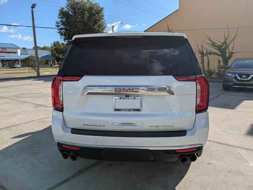 White Frost Tri-Coat 2023 GMC Yukon XL Denali