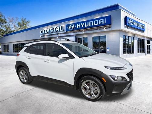 Lunar White 2023 Hyundai KONA SEL