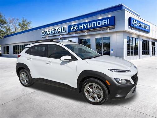 Lunar White 2023 Hyundai KONA SEL