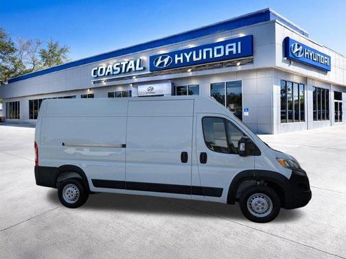 Bright White Clearcoat 2025 RAM ProMaster 2500 High Roof