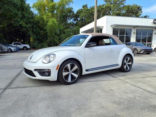 2013 Volkswagen Beetle 2.0T