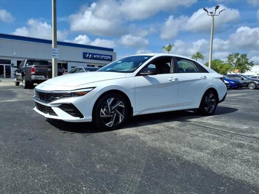 2025 Hyundai ELANTRA HEV Limited