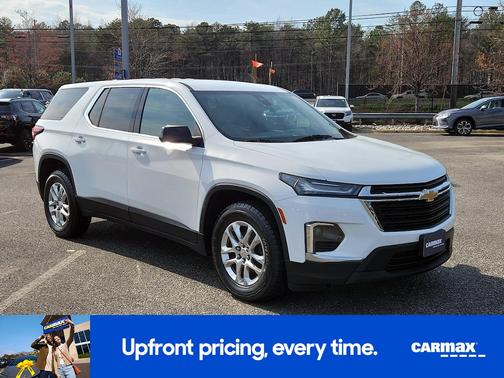 White 2023 Chevrolet Traverse LS