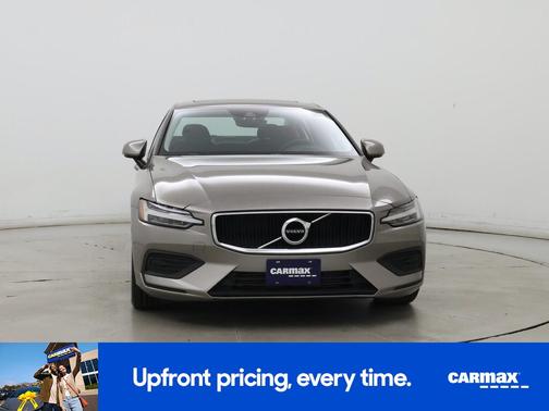 2019 Volvo S60 T6 Momentum
