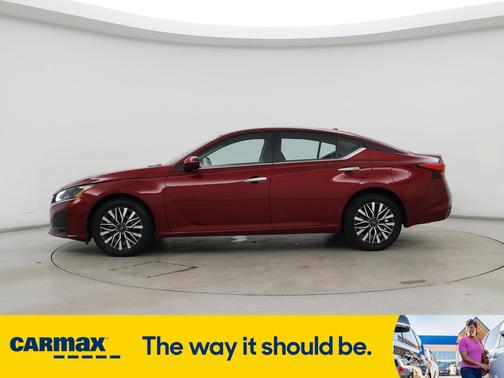 2023 Nissan Altima SV