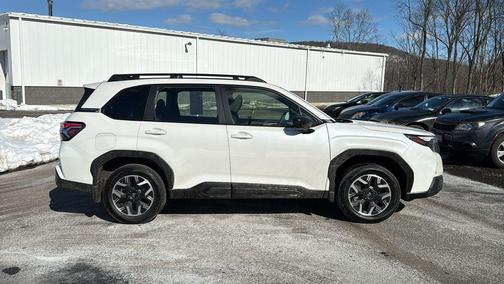 2025 Subaru Forester Base