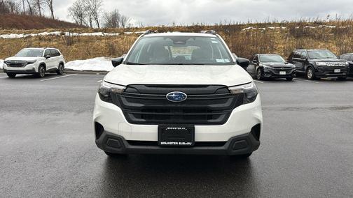 2025 Subaru Forester Base