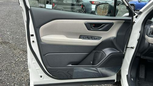 2025 Subaru Forester Base