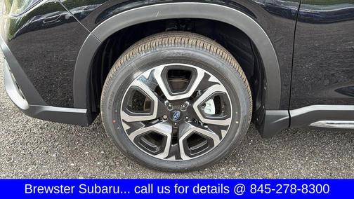 Crystal Black Silica 2026 Subaru Ascent Limited 7-Passenger