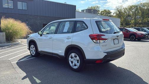 2023 Subaru Forester Base