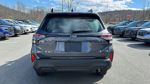 2025 Subaru Forester Base