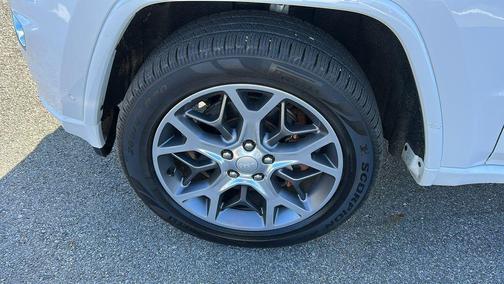 2021 Jeep Grand Cherokee Overland