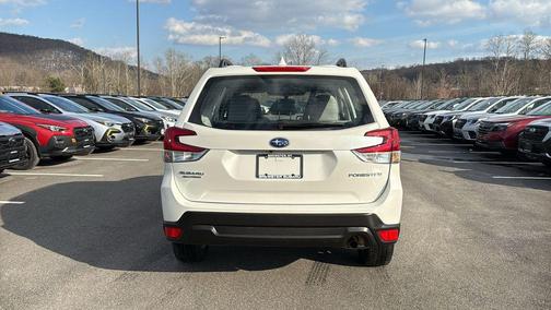 2023 Subaru Forester Base