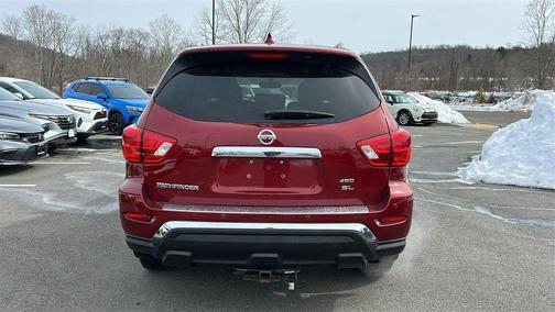 2019 Nissan Pathfinder SL